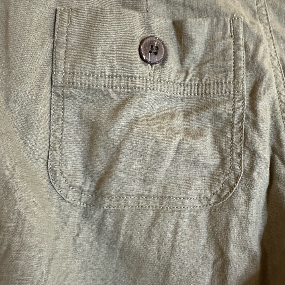 Patagonia Khaki Capris with Adjustable Waistband, Front & Back Pockets - Picture 5 of 9